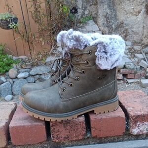 Lugz Women's Olive Fur-Lined Winter Boots